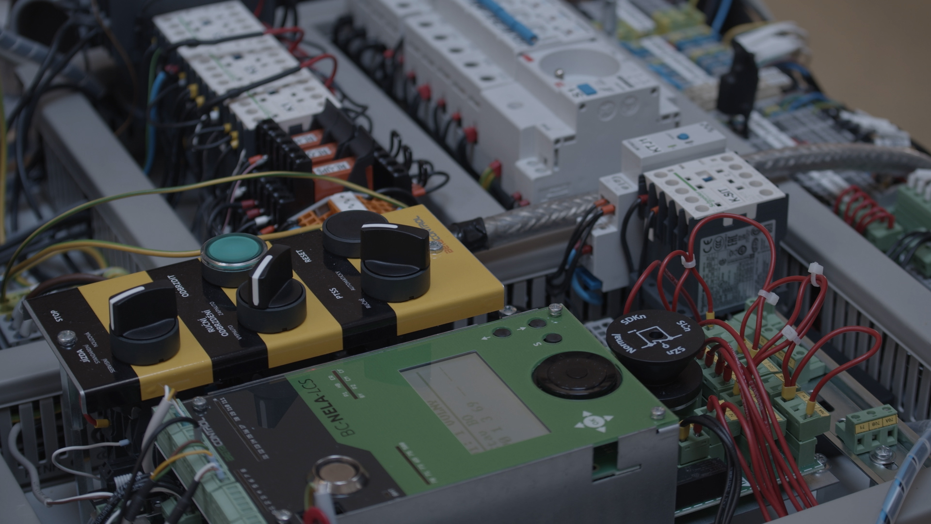 &#x158;&#xED;dic&#xED; syst&#xE9;m v&#xFD;tahu menu background